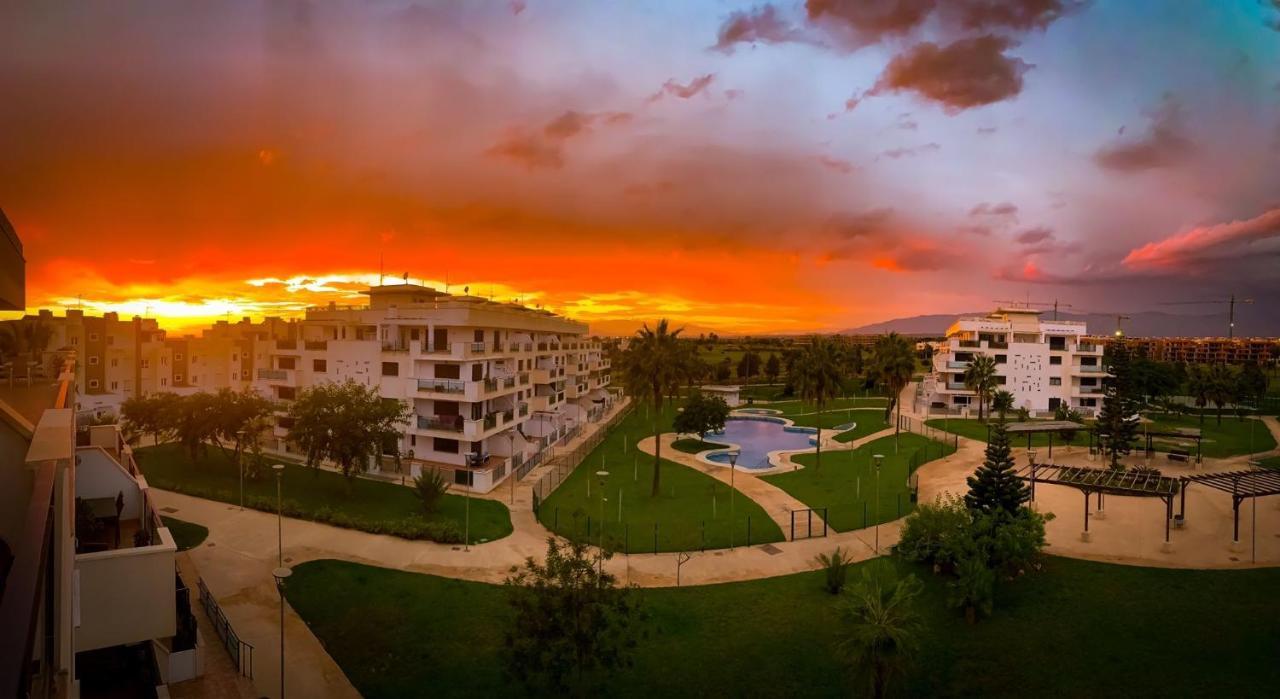 Ferienwohnung Bajo Puerta De Alcazaba Retamar  Exterior foto